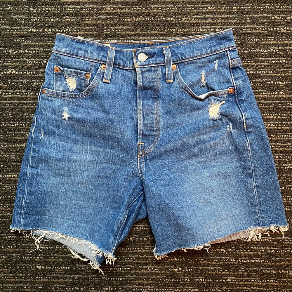 LEVI’S 501 SHORTS